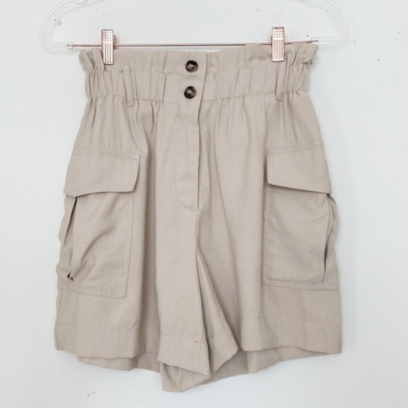 H&M paper-bag tan shorts - Picture 4 of 9